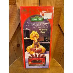 Vtg 1991 golden music, Sesame Street Christmas Eve on Sesame Street sealed(8004)